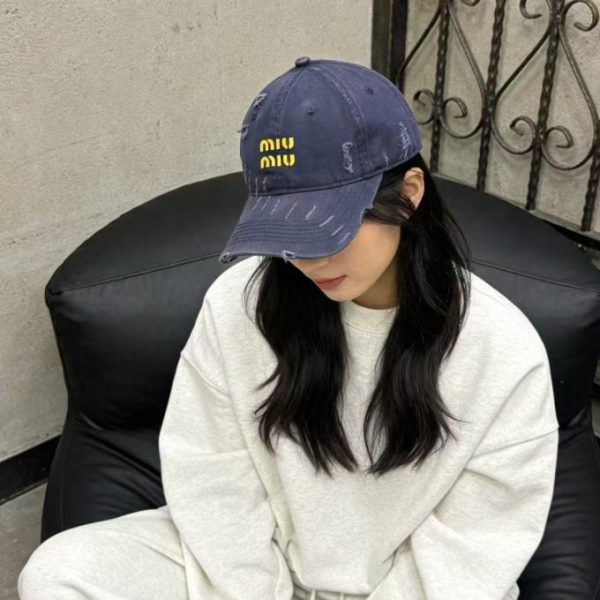 replica,repliche,fake,1:1,earrings,bracelet,ring,jewelry Il nuovo cappellino da baseball per tutte le stagioni della MIUMIU che aumenta la dopamina (AZRUAD)