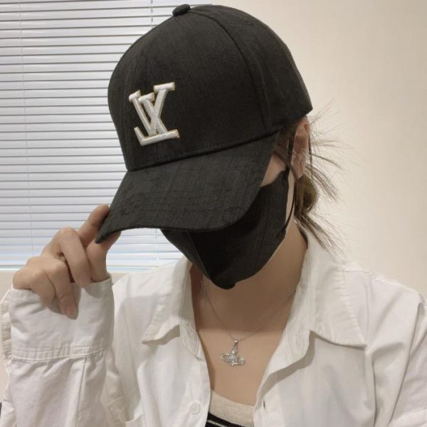 replica,repliche,fake,1:1,earrings,bracelet,ring,jewelry Sito ufficiale Louis Vuitton, cappellino da baseball classico di alta qualità (47I52A)