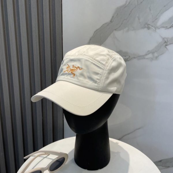 replica,repliche,fake,1:1,earrings,bracelet,ring,jewelry ARCTERYX SMALL BIRD HAT Cappellino da baseball con logo ricamato e visiera curva, protezione solare, stile coppia (5O91A6)