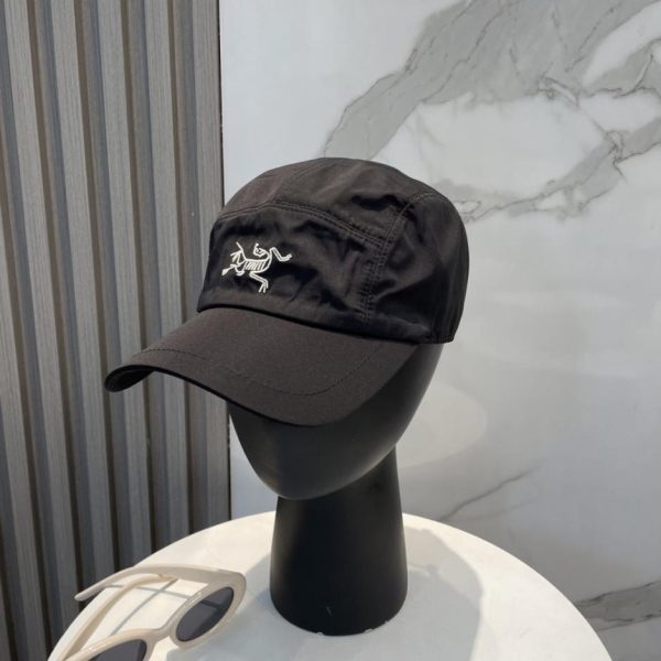 replica,repliche,fake,1:1,earrings,bracelet,ring,jewelry Cappellino da baseball ARCTERYX SMALL BIRD con logo ricamato e visiera curva, protezione solare, stile coppia (L9VKBH)