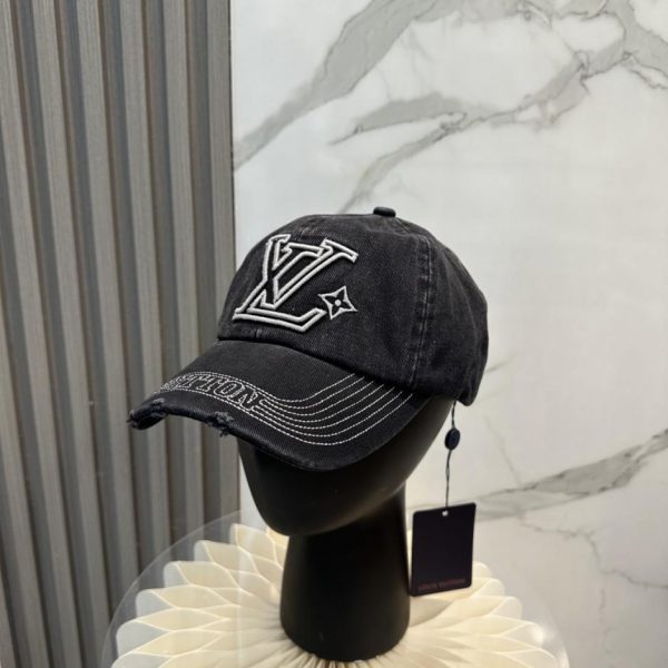 replica,repliche,fake,1:1,earrings,bracelet,ring,jewelry Nuovo cappellino da baseball Louis Vuitton ricamato (N3HLY7)