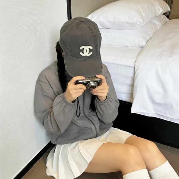 replica,repliche,fake,1:1,earrings,bracelet,ring,jewelry Nuovo cappellino da baseball di CHANEL (KQ041A)