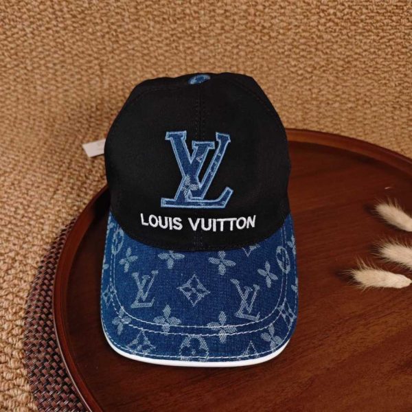 replica,repliche,fake,1:1,earrings,bracelet,ring,jewelry Cappellino da baseball ricamato Louis Vuitton (HVT8H2)