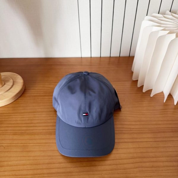replica,repliche,fake,1:1,earrings,bracelet,ring,jewelry Cappellino da baseball TommHilfiger, elegante modello a becco d’anatra (58RRV7)