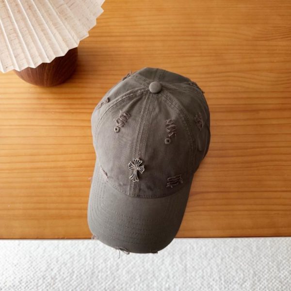 replica,repliche,fake,1:1,earrings,bracelet,ring,jewelry Cappellino da baseball Chrome Hearts stile coreano retrò effetto invecchiato e strappato, ideale per la primavera (FU97C3)