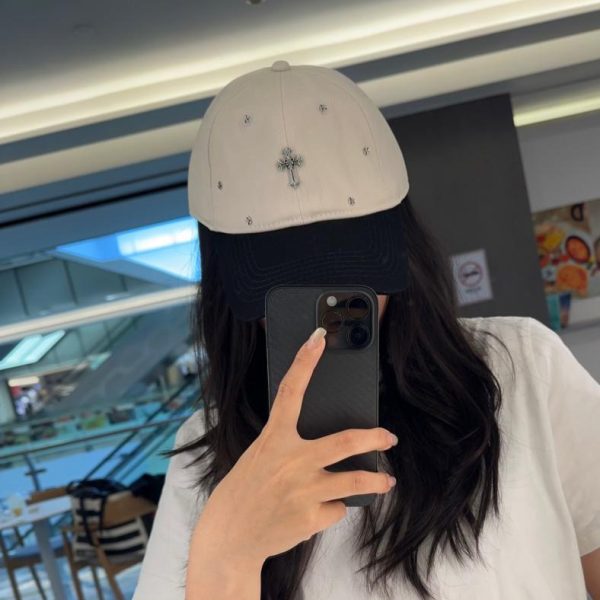 replica,repliche,fake,1:1,earrings,bracelet,ring,jewelry Cappellino da baseball Chrome Hearts stile coreano retrò effetto invecchiato e strappato, ideale per la primavera (H4FBVO)