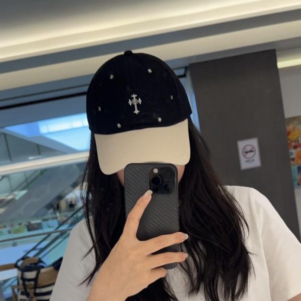 replica,repliche,fake,1:1,earrings,bracelet,ring,jewelry Cappellino da baseball Chrome Hearts stile coreano retrò effetto invecchiato e strappato, ideale per la primavera (YHRRQX)