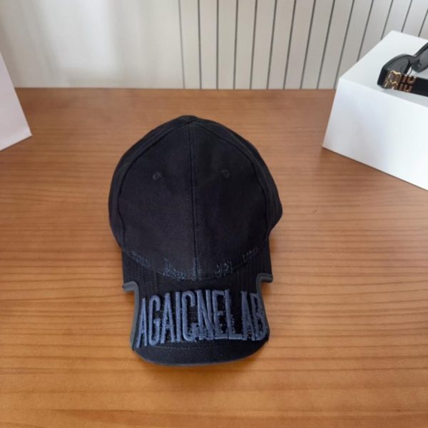 replica,repliche,fake,1:1,earrings,bracelet,ring,jewelry Nuovo cappellino da baseball Balenciaga con scritta ricamata (FB61DI)
