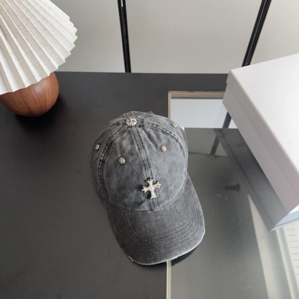replica,repliche,fake,1:1,earrings,bracelet,ring,jewelry Cappellino da baseball Chrome Hearts stile coreano retrò effetto invecchiato e strappato, ideale per la primavera (BNETIT)