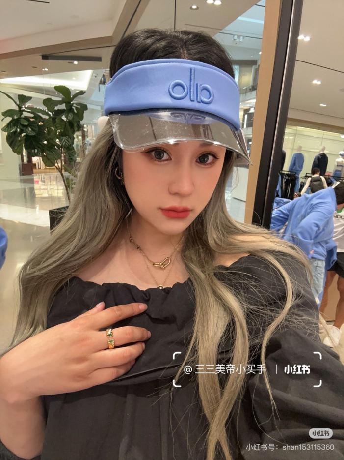 replica,repliche,fake,1:1,earrings,bracelet,ring,jewelry Cappellino con visiera originale ALO (GF1D94) replica,repliche,fake,1:1,earrings,bracelet,ring,jewelry Cappellino con visiera originale ALO (GF1D94)