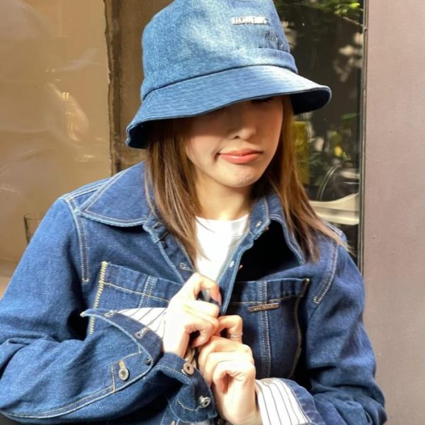 replica,repliche,fake,1:1,earrings,bracelet,ring,jewelry Cappello a secchiello alto Jacquemus (LXL7AR)