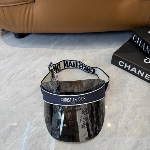 replica,repliche,fake,1:1,earrings,bracelet,ring,jewelry Cappello da sole Dior spesso e di alta qualità per occhiali da vista (8M8Q6U)