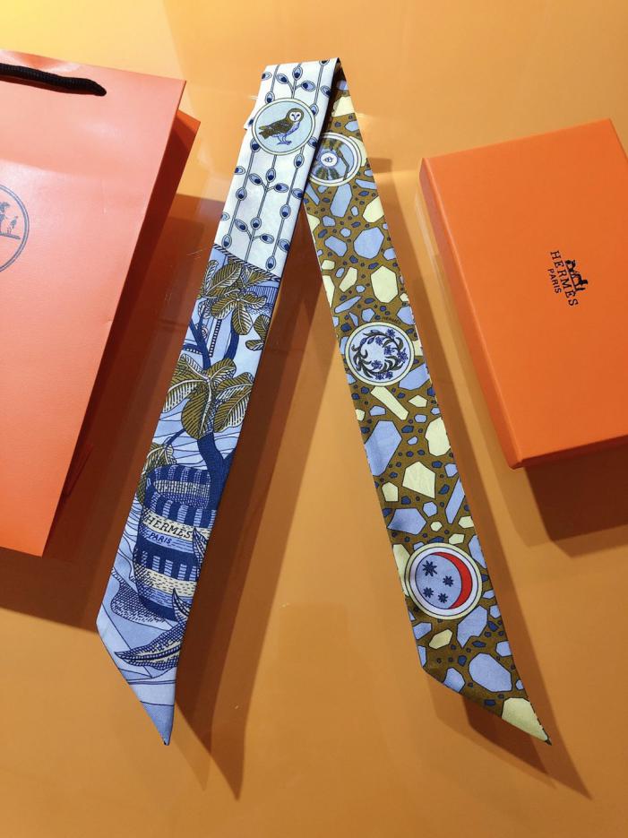 replica,repliche,fake,1:1,earrings,bracelet,ring,jewelry HMS2162 Mini foulard Hermès Twilly – “Danza della cavaliere”!! (OZWKAG) replica,repliche,fake,1:1,earrings,bracelet,ring,jewelry HMS2162 Mini foulard Hermès Twilly – “Danza della cavaliere”!! (OZWKAG)