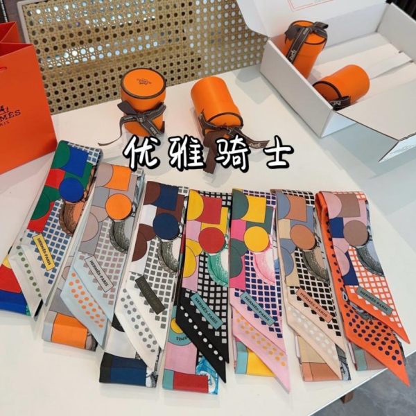 replica,repliche,fake,1:1,earrings,bracelet,ring,jewelry Elegante foulard da cavaliere, Hermes 100% seta di gelso, twill 18 momme, 86×5 cm, fantasia su entrambi i lati (3N4SQ9)