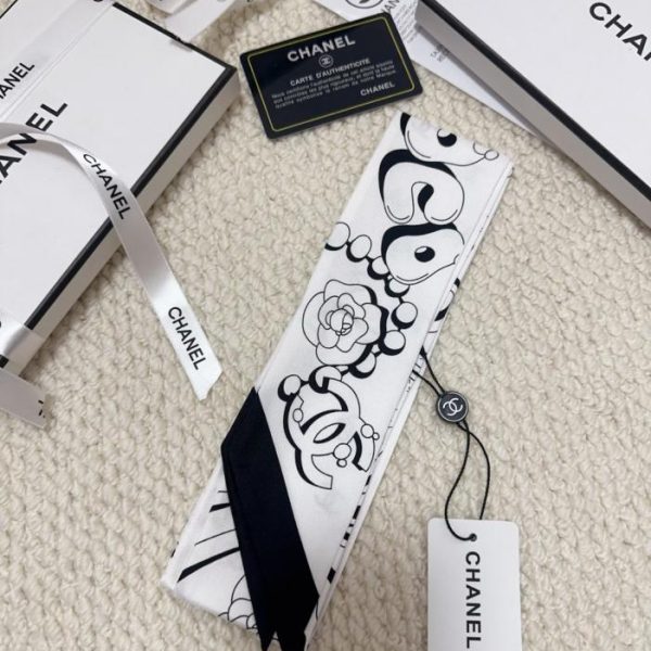 replica,repliche,fake,1:1,earrings,bracelet,ring,jewelry Cerchietto Chanel con stampa in bianco e nero (FNC1YQ)