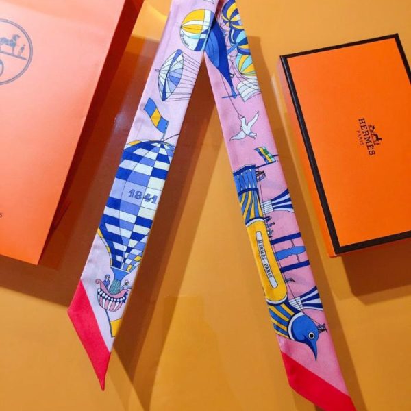 replica,repliche,fake,1:1,earrings,bracelet,ring,jewelry HMS2238 Mini foulard Hermes Twilly (ZDZ7RF) – Sogni che si librano nel cielo