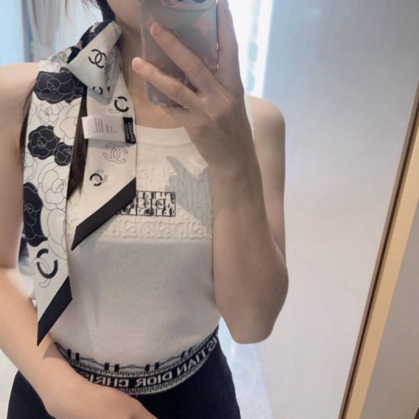 replica,repliche,fake,1:1,earrings,bracelet,ring,jewelry È arrivata la mini sciarpa Twilly di Chanel! Un vero gioiello firmato Chanel (Z9UD23)