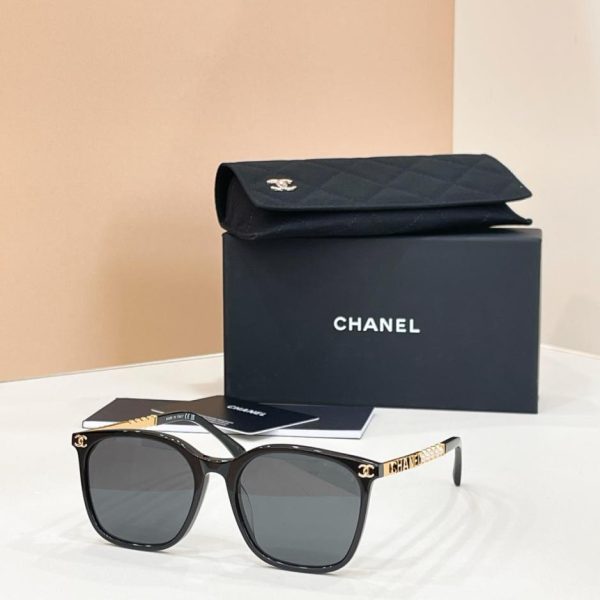 replica,repliche,fake,1:1,earrings,bracelet,ring,jewelry Occhiali da sole CHANEL MODELLO 0606 (6NX4G2)