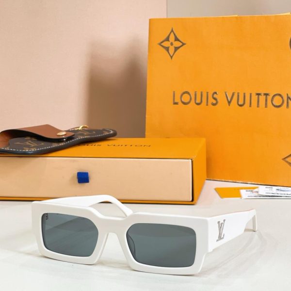 replica,repliche,fake,1:1,earrings,bracelet,ring,jewelry Occhiali da sole LOUIS VUITTON MODELLO Z2703E (RV8WWF)