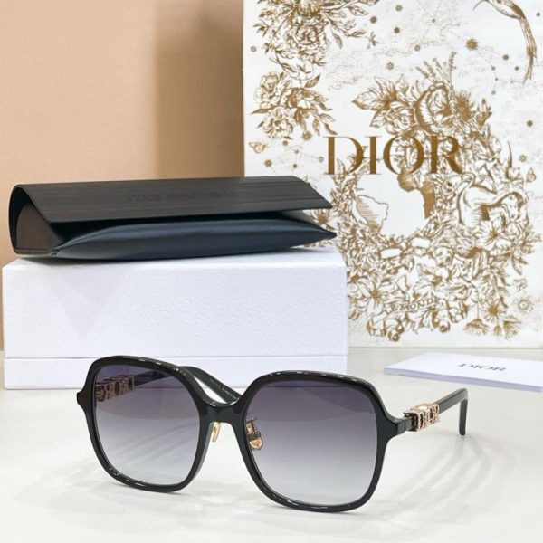 replica,repliche,fake,1:1,earrings,bracelet,ring,jewelry Occhiali da sole DIOR, modello Dior Treasure S1F (23VB4I)