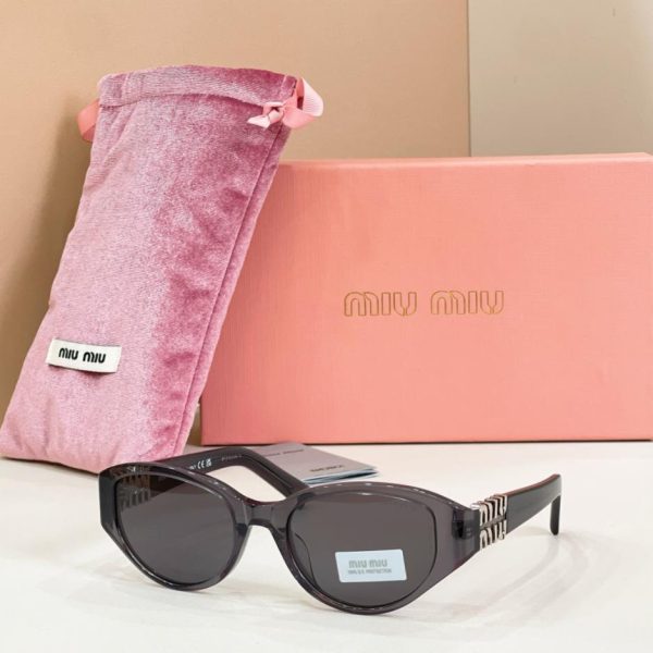 replica,repliche,fake,1:1,earrings,bracelet,ring,jewelry Occhiali da sole MIUMIU modello SMU 16ZS (RRJDE2)