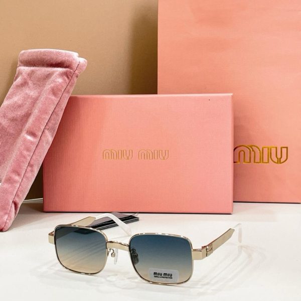 replica,repliche,fake,1:1,earrings,bracelet,ring,jewelry Occhiali da sole MIUMIU MODELLO SMUB54S (KTUKNC)