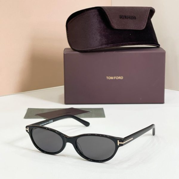 replica,repliche,fake,1:1,earrings,bracelet,ring,jewelry Occhiali da vista TOM FORD MODELLO 1310 (8D8FH4)