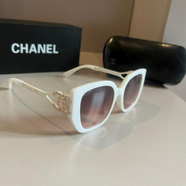 replica,repliche,fake,1:1,earrings,bracelet,ring,jewelry Occhiali da sole Chanel (TBDU88) – Uno stile sofisticato