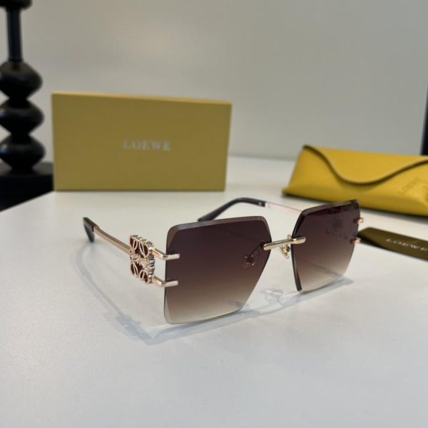 replica,repliche,fake,1:1,earrings,bracelet,ring,jewelry Occhiali da sole LOEWE (C8O8EN)