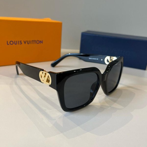 replica,repliche,fake,1:1,earrings,bracelet,ring,jewelry Occhiali da sole Louis Vuitton (JO3FHT)