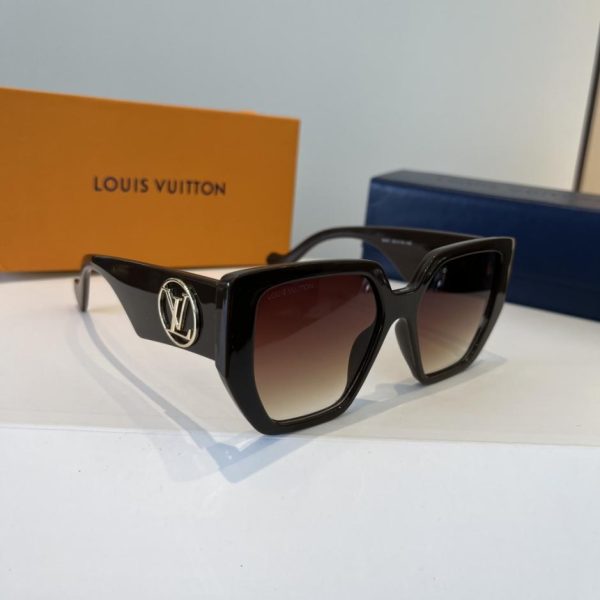 replica,repliche,fake,1:1,earrings,bracelet,ring,jewelry Occhiali da sole Louis Vuitton, di alta gamma e leggeri (QOTY59)