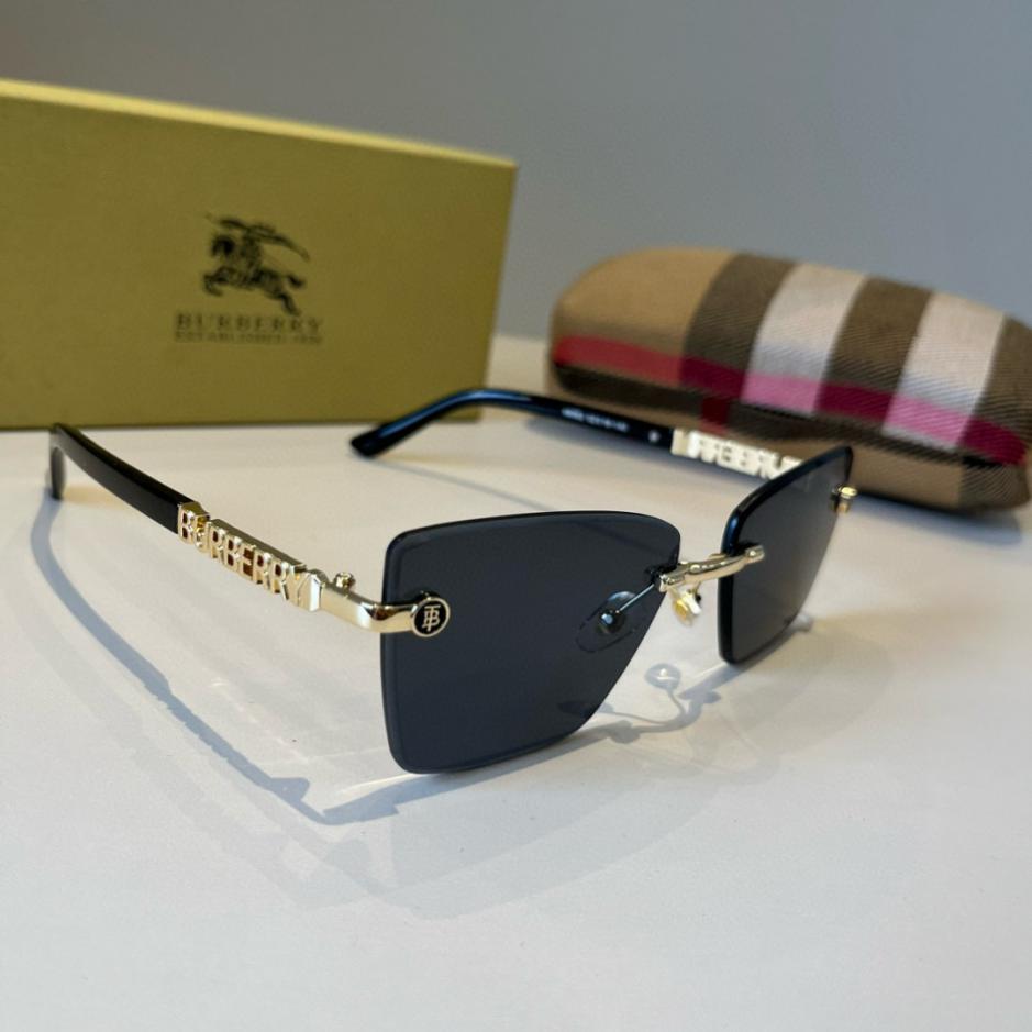 replica,repliche,fake,1:1,earrings,bracelet,ring,jewelry I nuovi occhiali da sole integrati per la guida di Burberry sono un accessorio indispensabile per qualsiasi uscita, e molte celebrità li hanno indossati. (OOOMNC) replica,repliche,fake,1:1,earrings,bracelet,ring,jewelry I nuovi occhiali da sole integrati per la guida di Burberry sono un accessorio indispensabile per qualsiasi uscita, e molte celebrità li hanno indossati. (OOOMNC)
