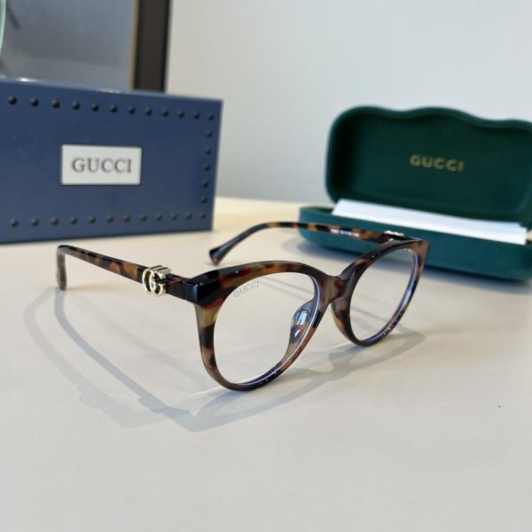 replica,repliche,fake,1:1,earrings,bracelet,ring,jewelry I nuovi occhiali da vista unisex di Gucci (V9AWN0)