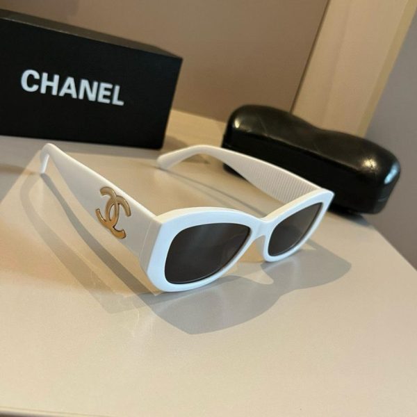 replica,repliche,fake,1:1,earrings,bracelet,ring,jewelry Occhiali da sole Chanel: i preferiti di molte celebrità (MMRH7O)