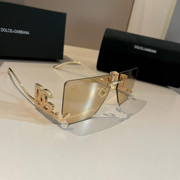 replica,repliche,fake,1:1,earrings,bracelet,ring,jewelry I nuovi occhiali da sole eleganti e unici di Dolce & Gabbana sono morbidissimi e hanno un’aria estiva (ZL3LRL).