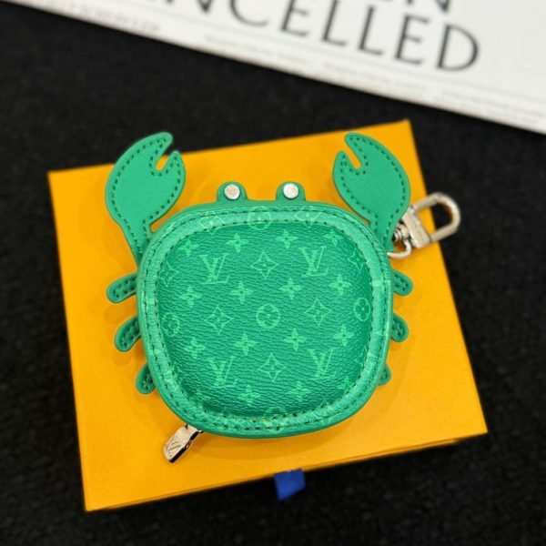 Accessorio per occhi e custodia per auricolari a tema granchio di Louis Vuitton (DCKG0D)