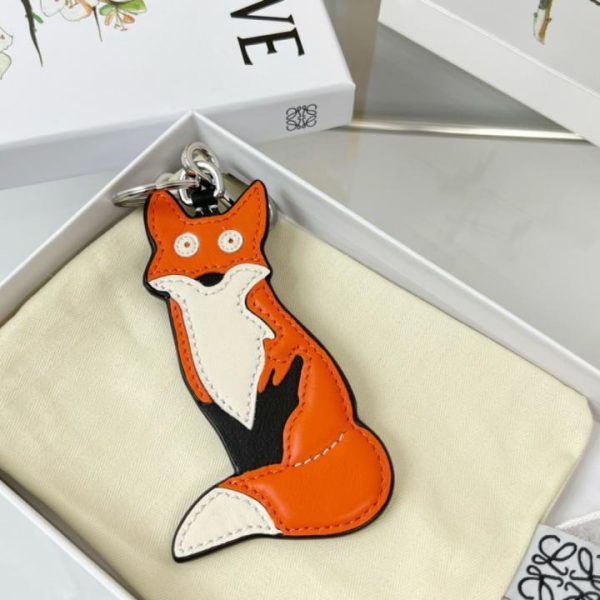replica,repliche,fake,1:1,earrings,bracelet,ring,jewelry Nuovo portachiavi in ​​pelle Loewe, portachiavi per auto, serie con ciondolo a forma di volpe (AYELZ2)
