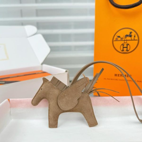 replica,repliche,fake,1:1,earrings,bracelet,ring,jewelry Nuovo portachiavi/ciondolo per borsa Hermes Rodeo Pegasus in pelle scamosciata (similpelle), cucito a mano (VETG24)
