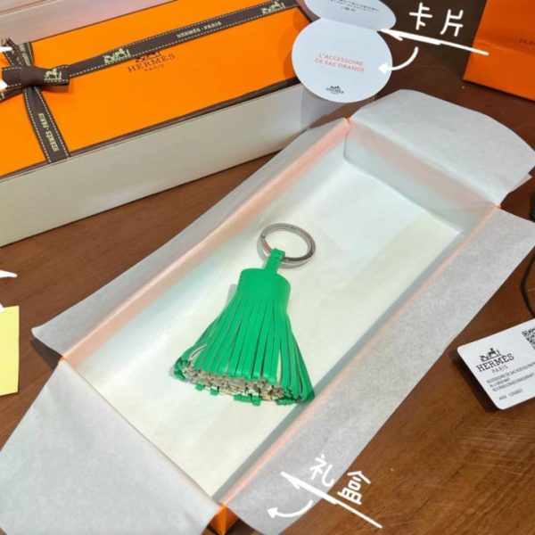 replica,repliche,fake,1:1,earrings,bracelet,ring,jewelry Nuovo arrivo: portachiavi Hermes Carmen uno dos kering con nappa singola a sfera, realizzato a mano in pelle di agnello importata (B3ZI1I)