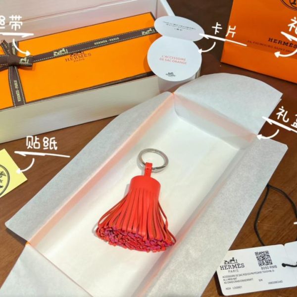 replica,repliche,fake,1:1,earrings,bracelet,ring,jewelry Nuovo arrivo: portachiavi Hermès Carmen uno dos kering con nappa singola a sfera, realizzato a mano in pelle di agnello importata (J465FR)