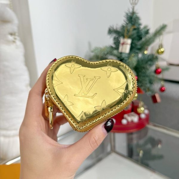 replica,repliche,fake,1:1,earrings,bracelet,ring,jewelry Nuovo portamonete a forma di cuore, Louis Vuitton LOUIS BEAR portamonete a forma di cuore (8INECB)