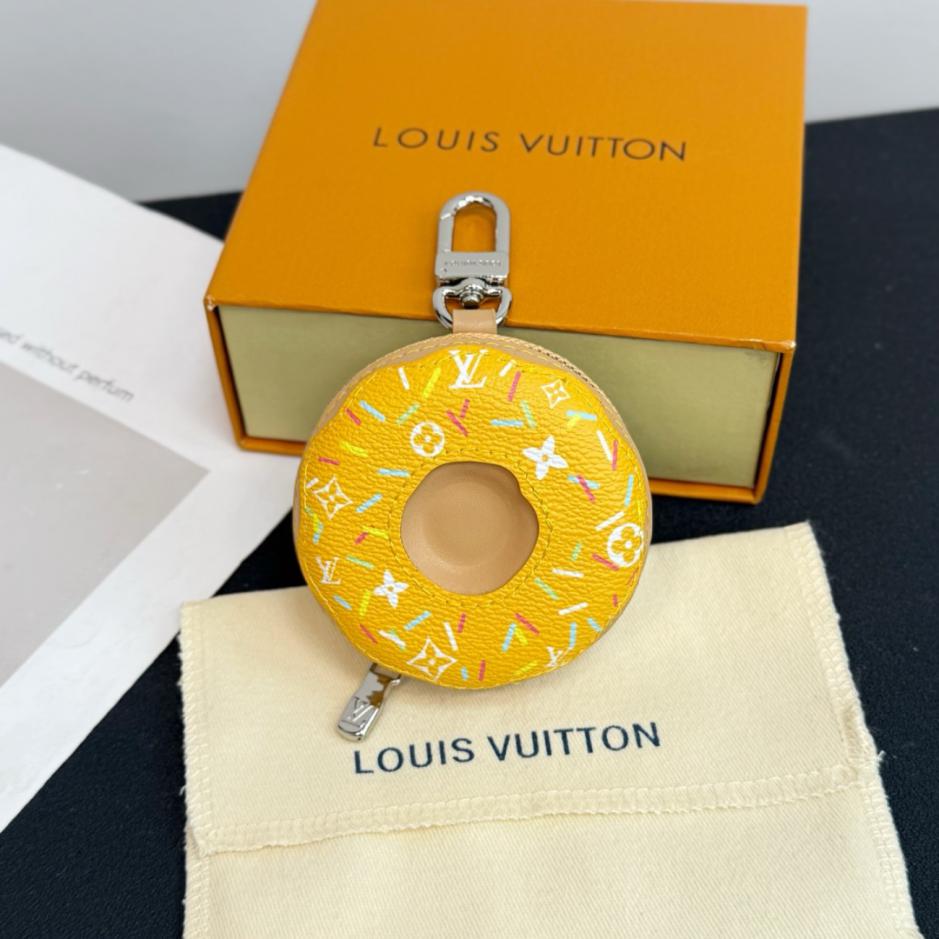 replica,repliche,fake,1:1,earrings,bracelet,ring,jewelry Il nuovo mini ciondolo a forma di ciambella di Louis Vuitton (6N1JTV) replica,repliche,fake,1:1,earrings,bracelet,ring,jewelry Il nuovo mini ciondolo a forma di ciambella di Louis Vuitton (6N1JTV)