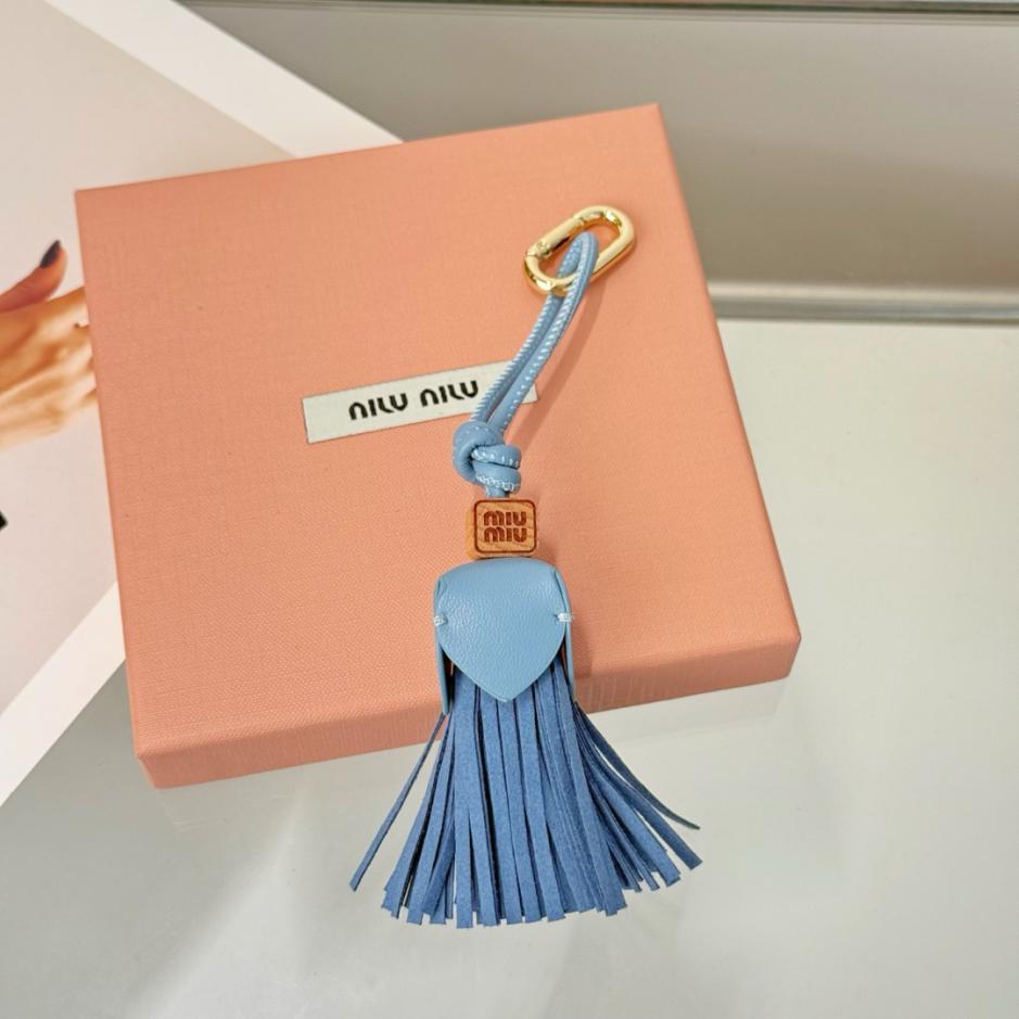 replica,repliche,fake,1:1,earrings,bracelet,ring,jewelry Nuovi accessori per scarpe con nappe grandi MIUMIU (WX24DN) replica,repliche,fake,1:1,earrings,bracelet,ring,jewelry Nuovi accessori per scarpe con nappe grandi MIUMIU (WX24DN)