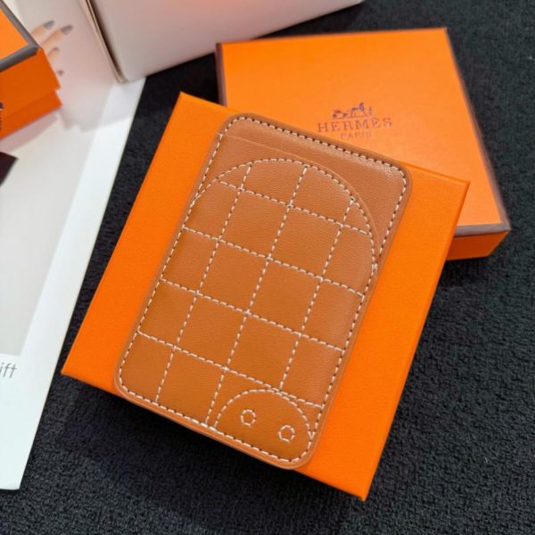 replica,repliche,fake,1:1,earrings,bracelet,ring,jewelry Nuovo porta carte magnetico MagSafe HERMES (1Q16S6)