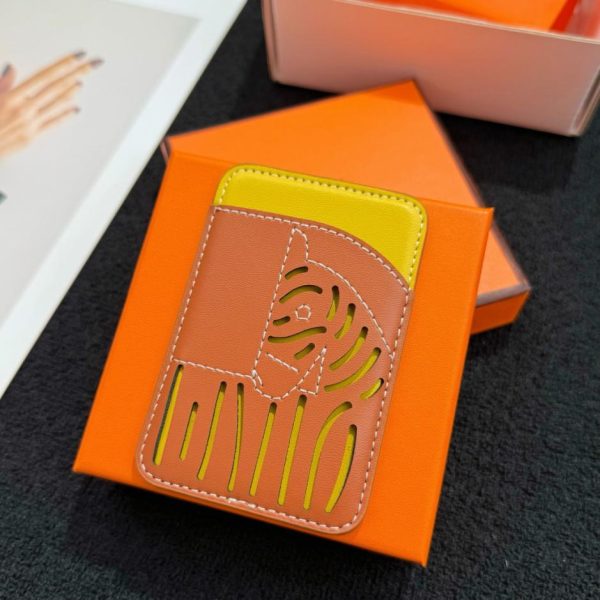 replica,repliche,fake,1:1,earrings,bracelet,ring,jewelry Nuovo porta carte magnetico MagSafe HERMES (H3MVEU)