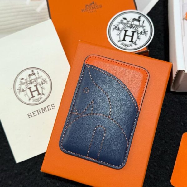 replica,repliche,fake,1:1,earrings,bracelet,ring,jewelry Nuovo porta carte magnetico MagSafe HERMES (NCN9CR)