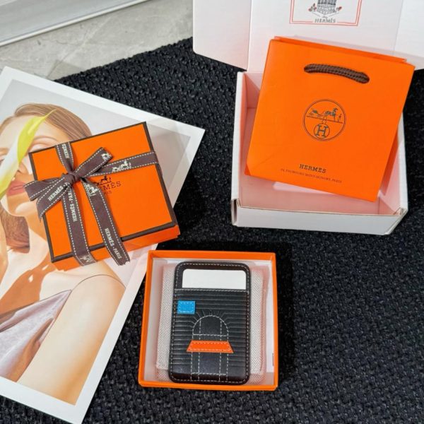 replica,repliche,fake,1:1,earrings,bracelet,ring,jewelry Nuovo porta carte magnetico MagSafe HERMES (RC4SSM)