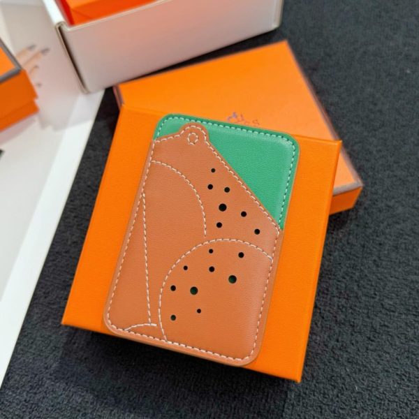 replica,repliche,fake,1:1,earrings,bracelet,ring,jewelry Nuovo porta carte magnetico MagSafe HERMES (VTG97O)