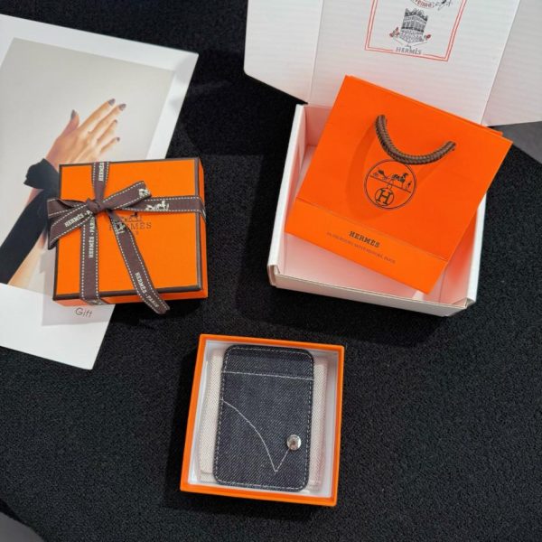 replica,repliche,fake,1:1,earrings,bracelet,ring,jewelry Nuovo porta carte magnetico MagSafe HERMES (XIQM0U)