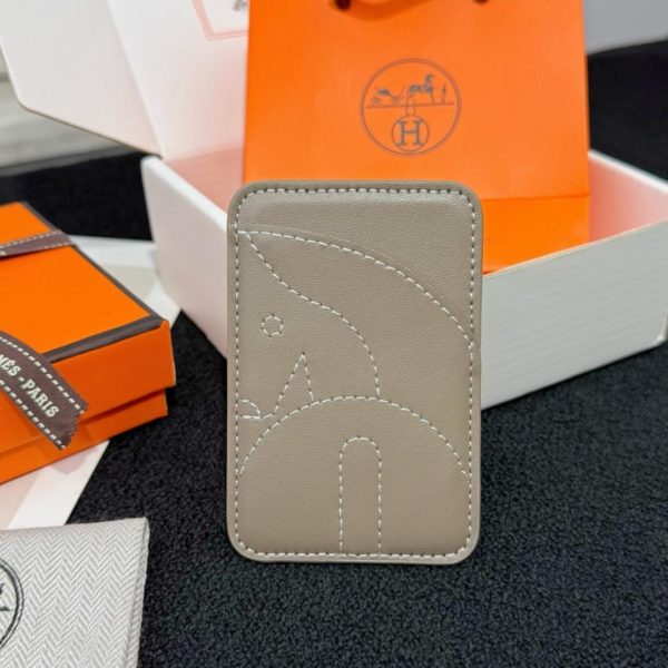 replica,repliche,fake,1:1,earrings,bracelet,ring,jewelry Nuovo porta carte magnetico MagSafe HERMES (YH7U0L)